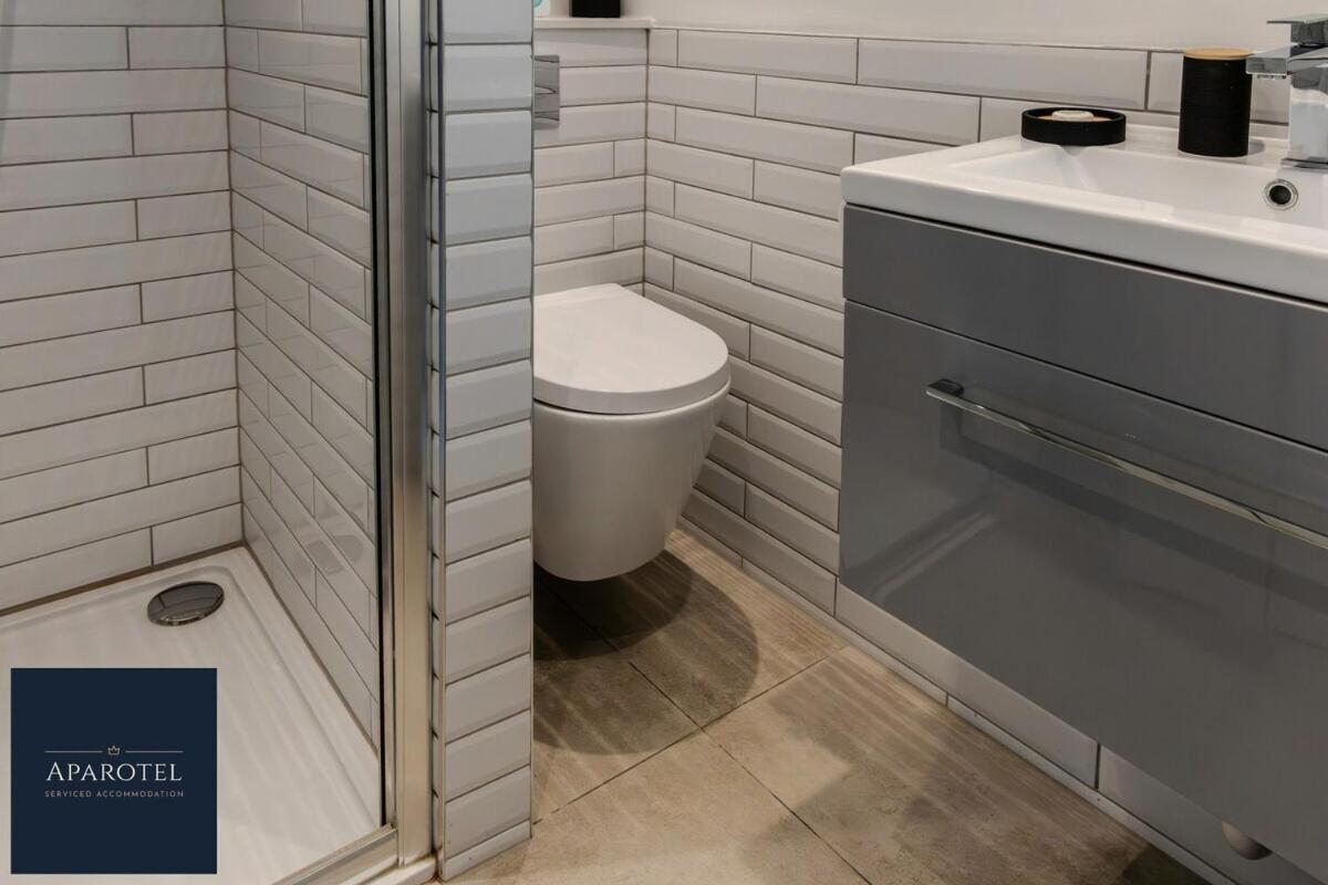 Aparotel Serviced Apartments - Stonehenge, Amesbury Town Centre Kamer foto