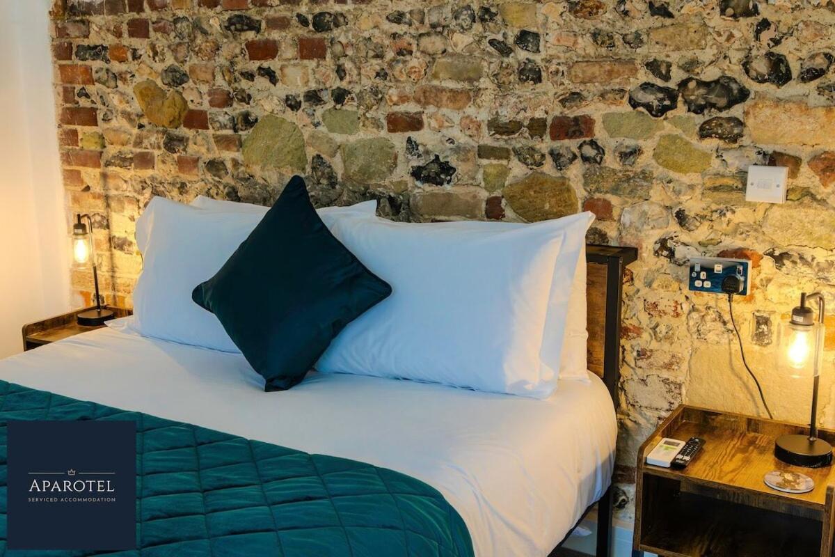 Aparotel Serviced Apartments - Stonehenge, Amesbury Town Centre Kamer foto