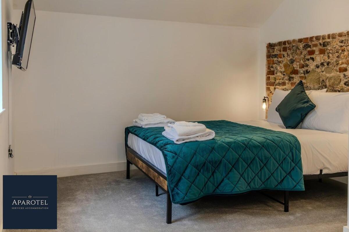 Aparotel Serviced Apartments - Stonehenge, Amesbury Town Centre Kamer foto