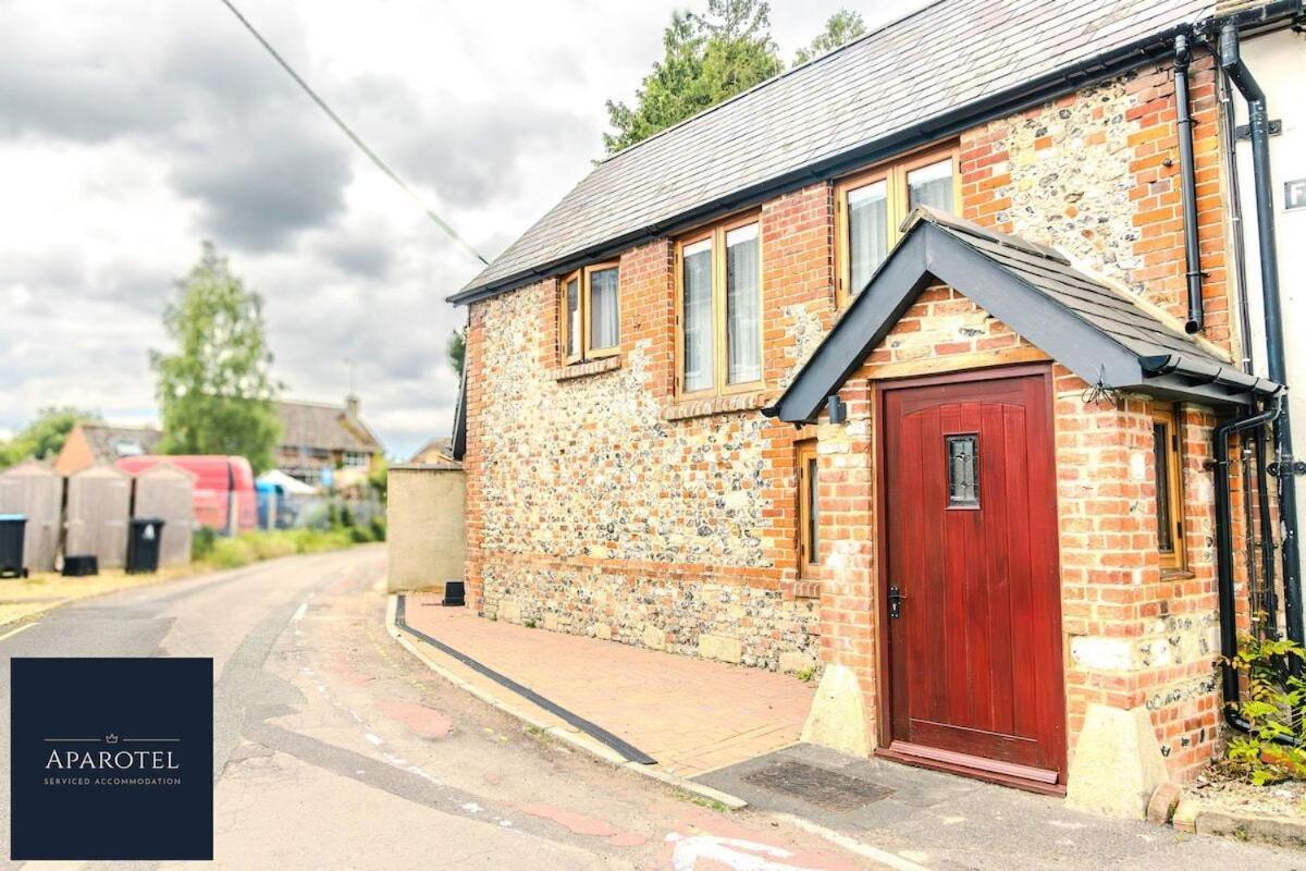 Aparotel Serviced Apartments - Stonehenge, Amesbury Town Centre Kamer foto