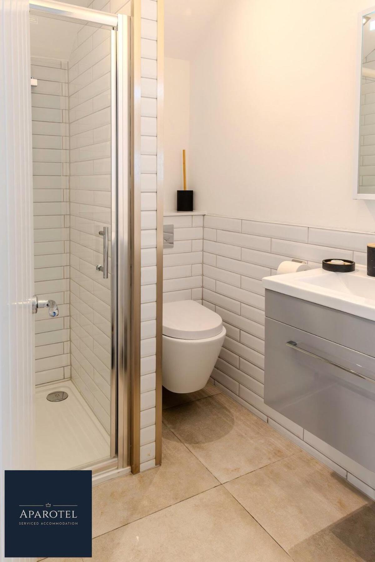 Aparotel Serviced Apartments - Stonehenge, Amesbury Town Centre Kamer foto